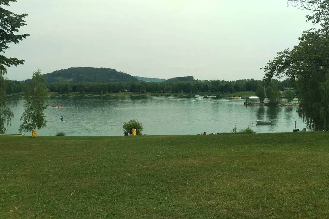 ausee-zeltplatz-und-campingplatz-asten-00j3x