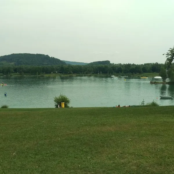 ausee-zeltplatz-und-campingplatz-asten-00j3x