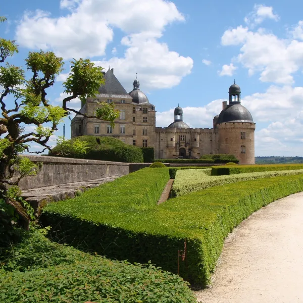 belle-vue-hautefort-htiv5