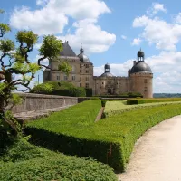 belle-vue-hautefort-htiv5
