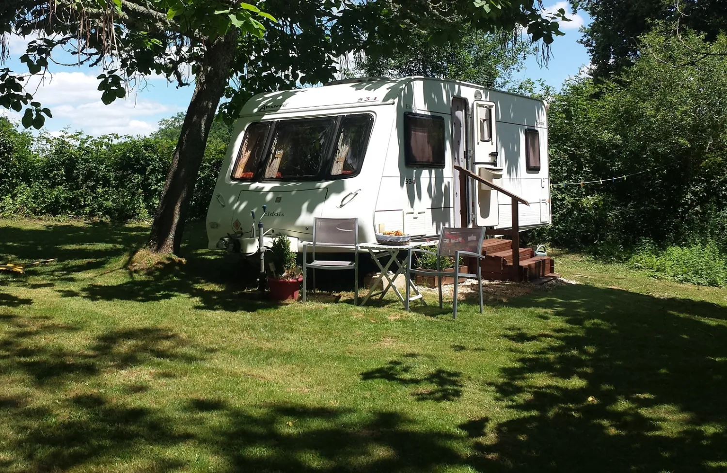 belle-vue-hautefort-knfbi