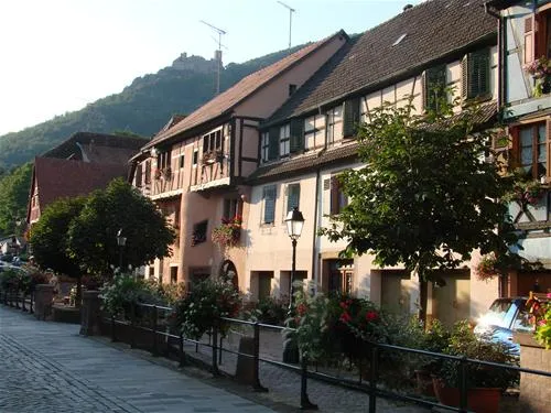 pierre-de-coubertin-ribeauville-haut-rhin-y9qxr
