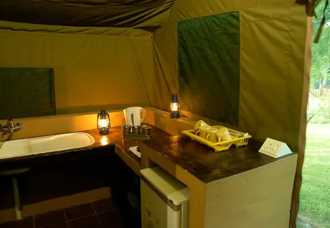 bushwillow-tented-camp-kromdraai-road-muldersdrift-yorym