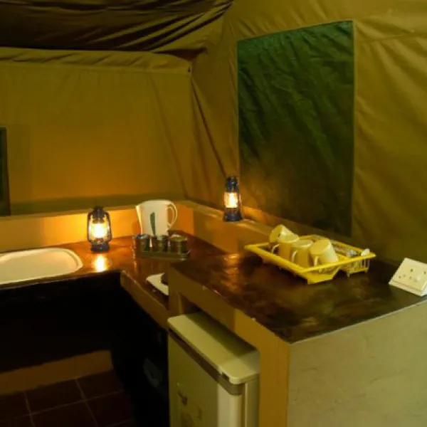 bushwillow-tented-camp-kromdraai-road-muldersdrift-yorym