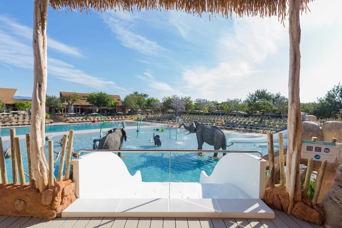 resort-sanguli-salou-salou-uxknv