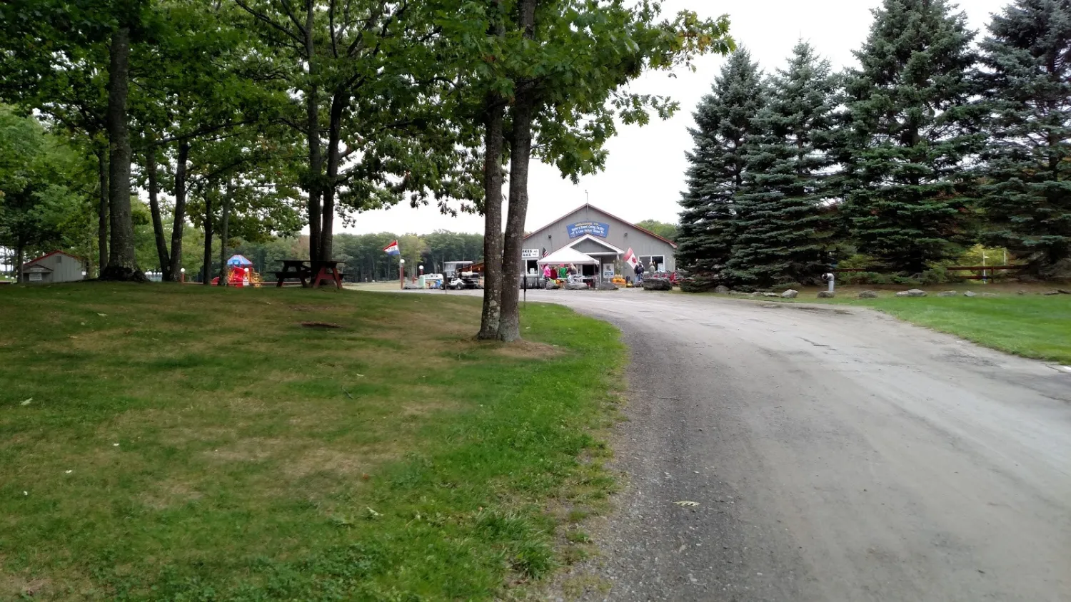 bayleys-camping-resort-scarborough-cy9ct