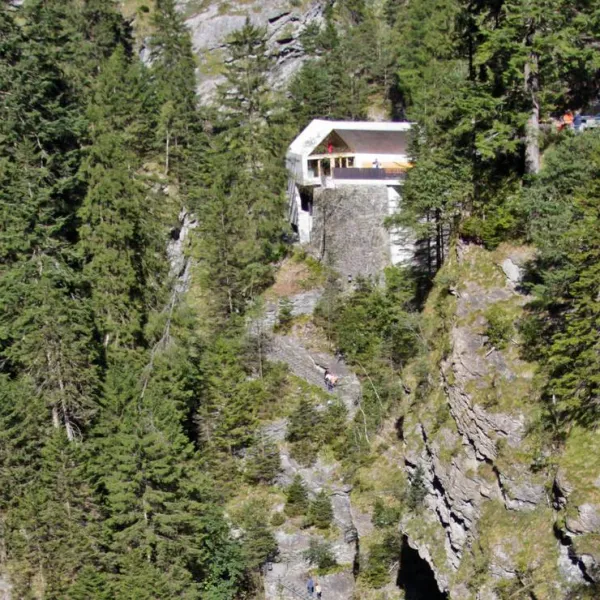 camping-rania-zillis-0wthb