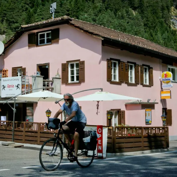 camping-rania-zillis-appln