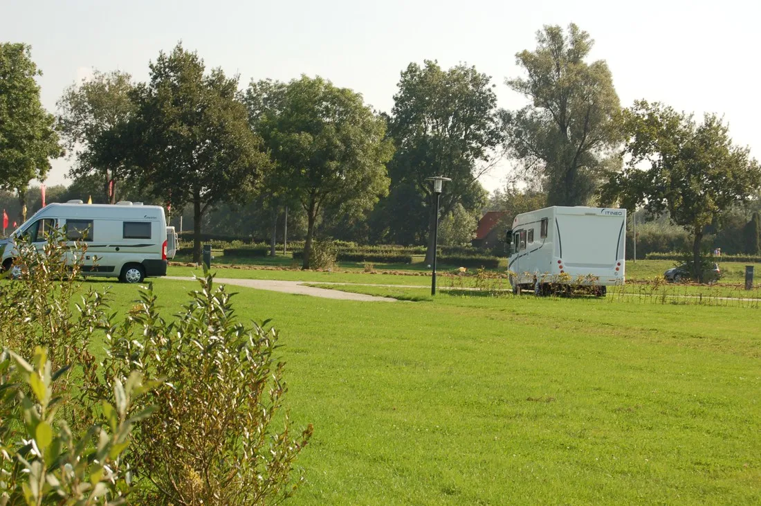 camperresort-bodelaeke-giethoorn-oqdbq