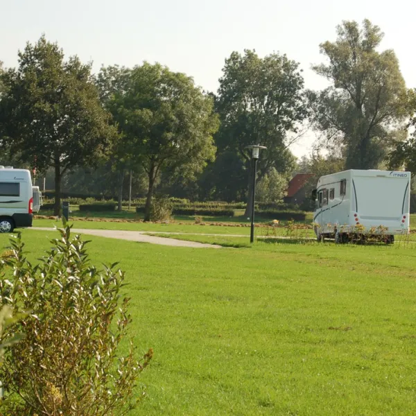 camperresort-bodelaeke-giethoorn-oqdbq
