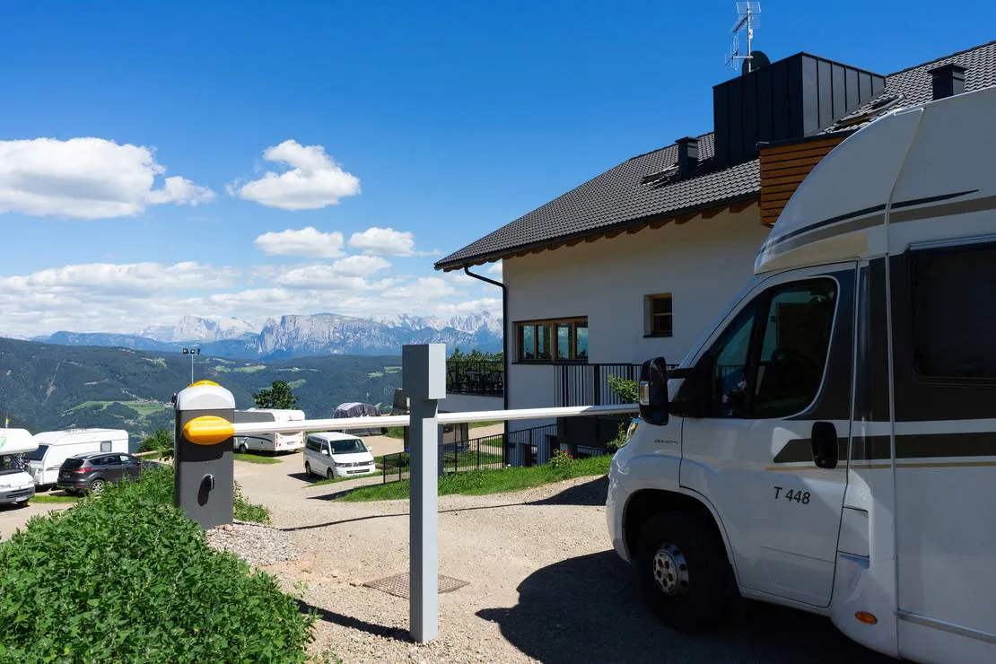 camping-chalet-natur-idyll-salten-jenesien-zm1zm