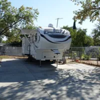 mcclellan-mobile-home-park-north-highlands-zm8dh