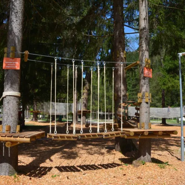 camping-spik-gozd-martuljek-gd2qe