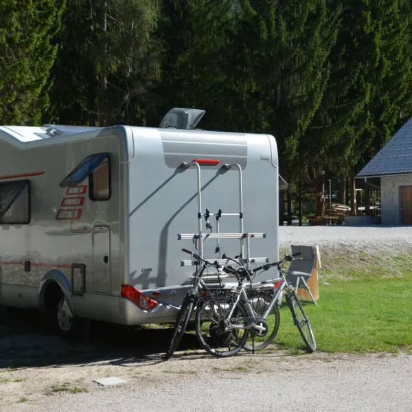 camping-spik-gozd-martuljek-gzrym