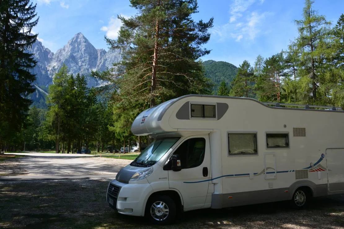camping-spik-gozd-martuljek-tmxpy
