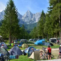 camping-spik-gozd-martuljek-ymfxn