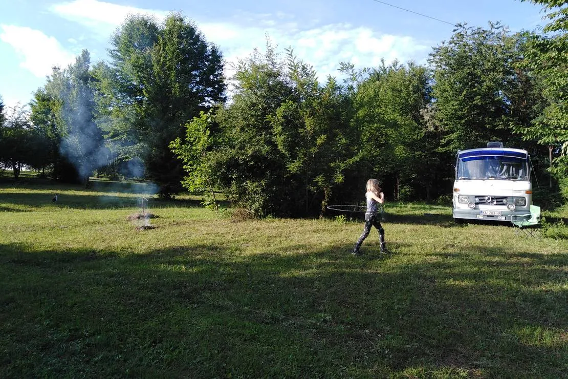 camping-bogata-suma-rich-forest-vojnic-9xles