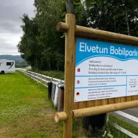 elvetun-bobilpark-lyngdal-mwt7x