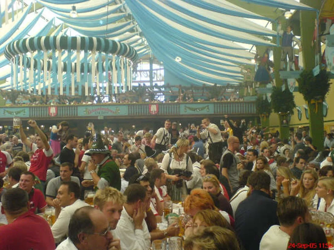 wiesn-camp-munchen-p1rid