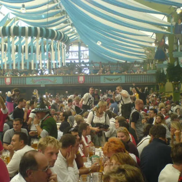 wiesn-camp-munchen-p1rid