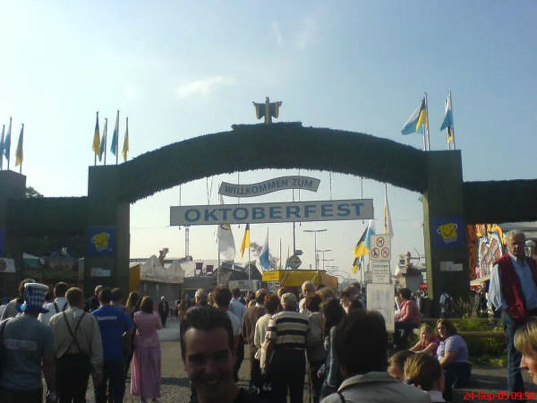 wiesn-camp-munchen-so69n