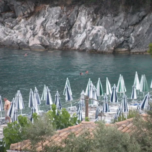 Poros Beach