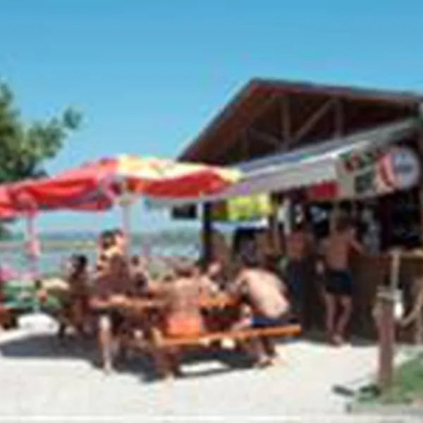 sport-beach-camping-gardony-uzxo2