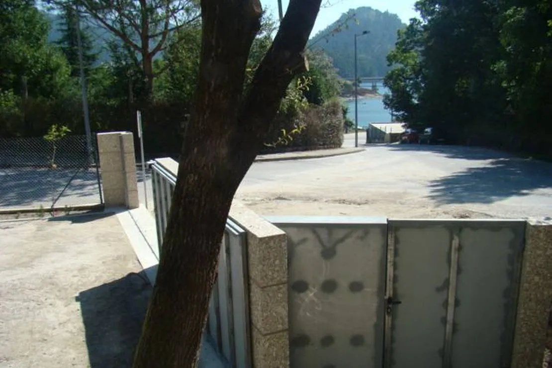 camping-pichoses-rio-caldo-aovft