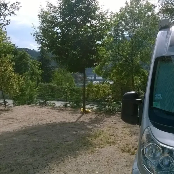 camping-pichoses-rio-caldo-nakbb