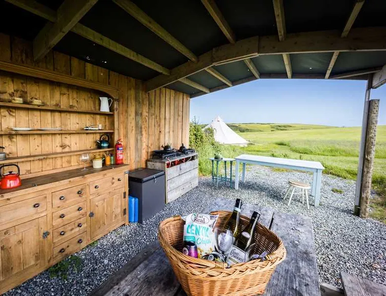 becks-bay-camping-and-glamping-tenby-8lzfc
