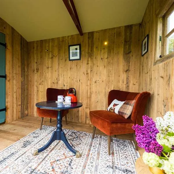 becks-bay-camping-and-glamping-tenby-eoncl