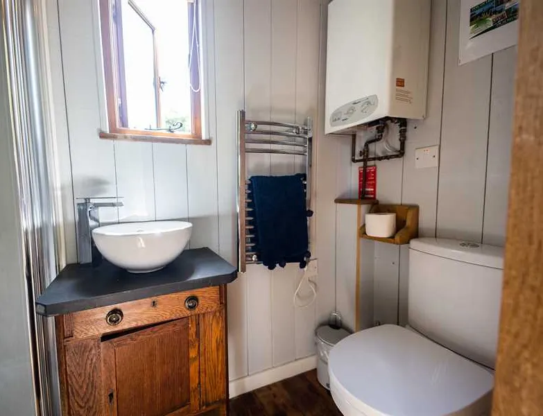 becks-bay-camping-and-glamping-tenby-lkjxm
