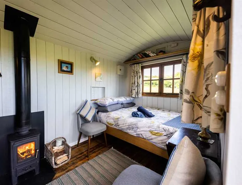 becks-bay-camping-and-glamping-tenby-ppfdv