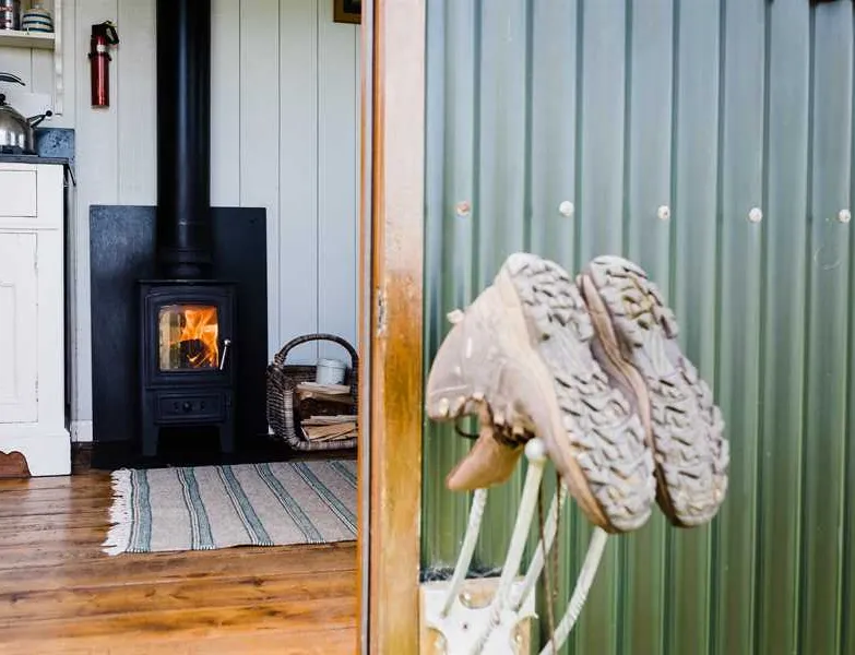 becks-bay-camping-and-glamping-tenby-q0h16