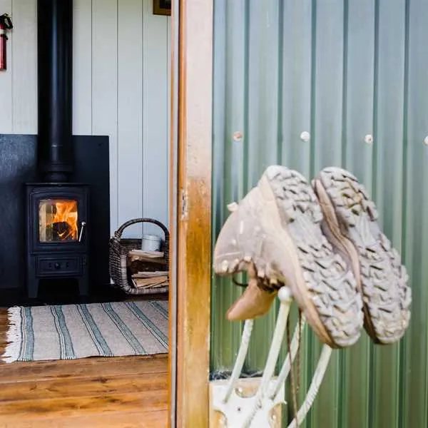 becks-bay-camping-and-glamping-tenby-q0h16