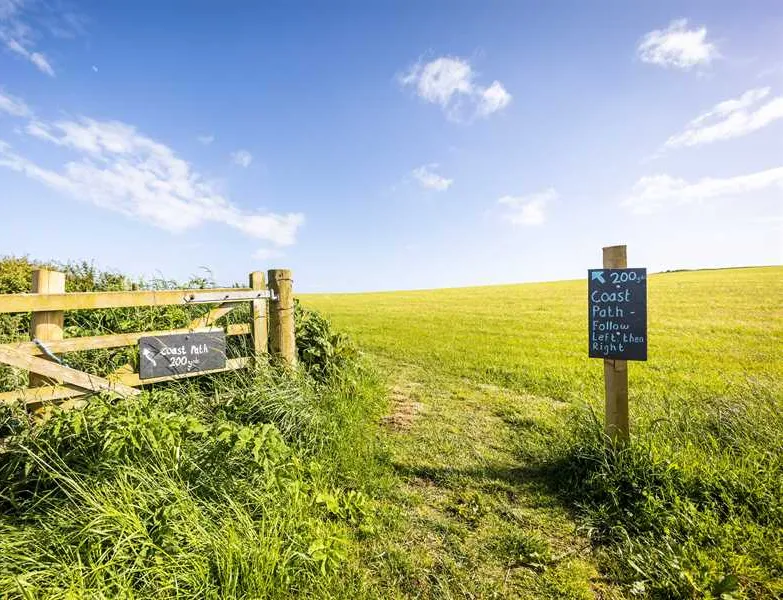 becks-bay-camping-and-glamping-tenby-svksh