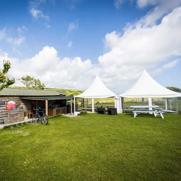 becks-bay-camping-and-glamping-tenby-tocar