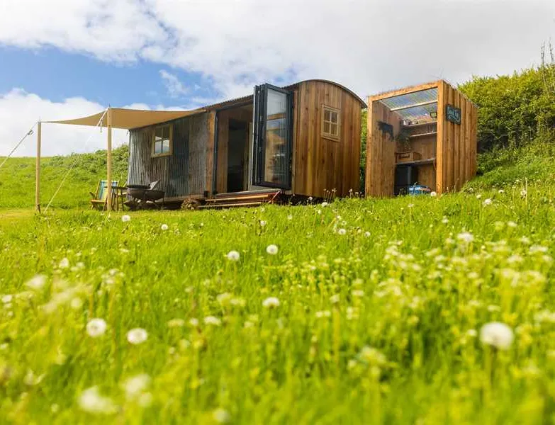 becks-bay-camping-and-glamping-tenby-vqj8z