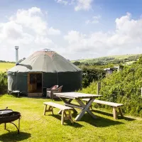 becks-bay-camping-and-glamping-tenby-xygu8