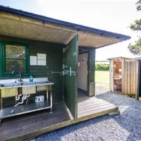becks-bay-camping-and-glamping-tenby-xyh5n