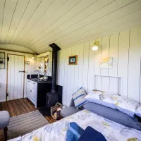 becks-bay-camping-and-glamping-tenby-zopg2