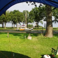 minicamping-onder-de-heerenbrug-giethoorn-wzxtf