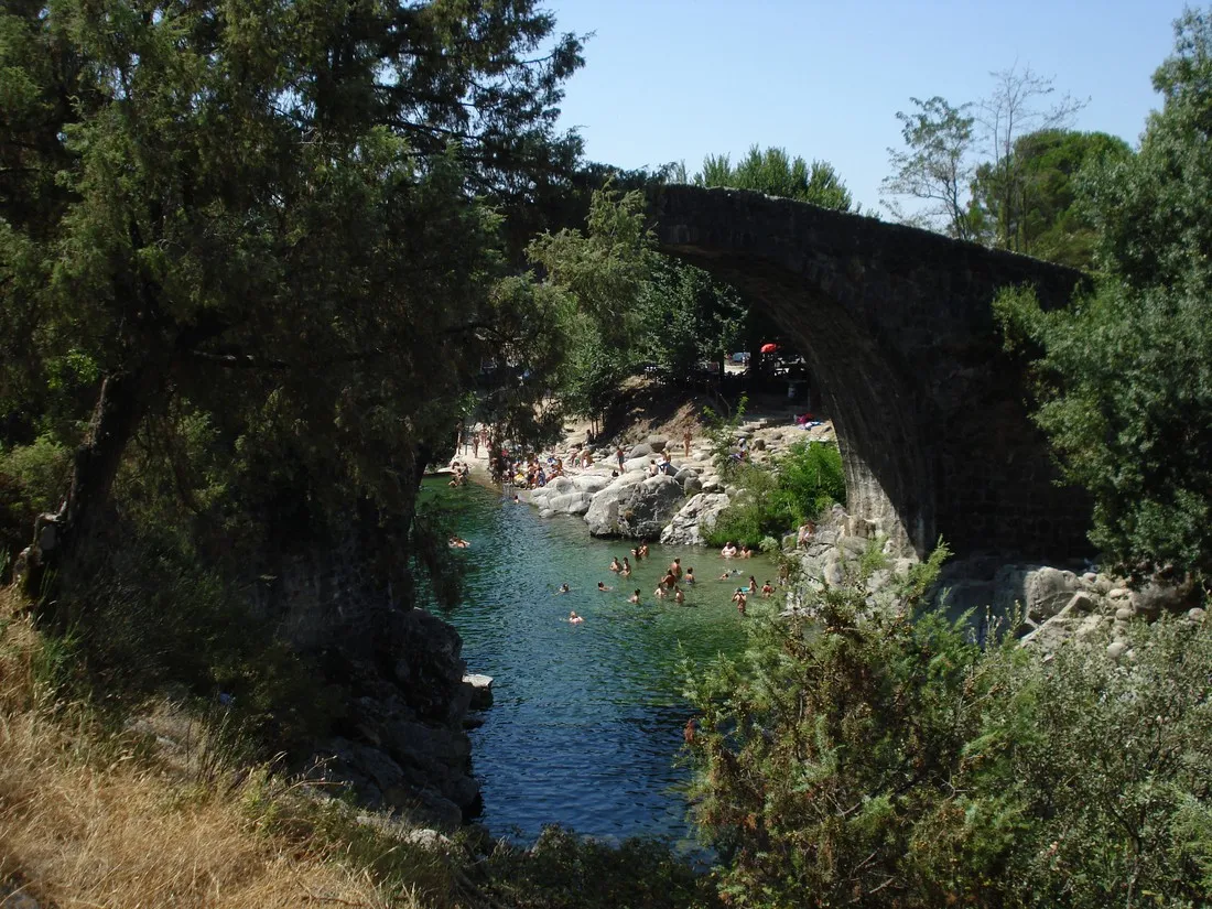 alardos-madrigal-de-la-vera-rbqcb