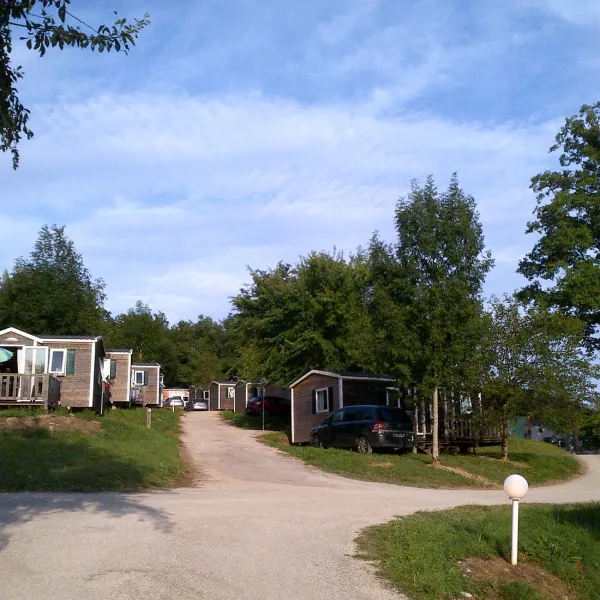 capfun-roca-damour-padirac-lot-rqtgv