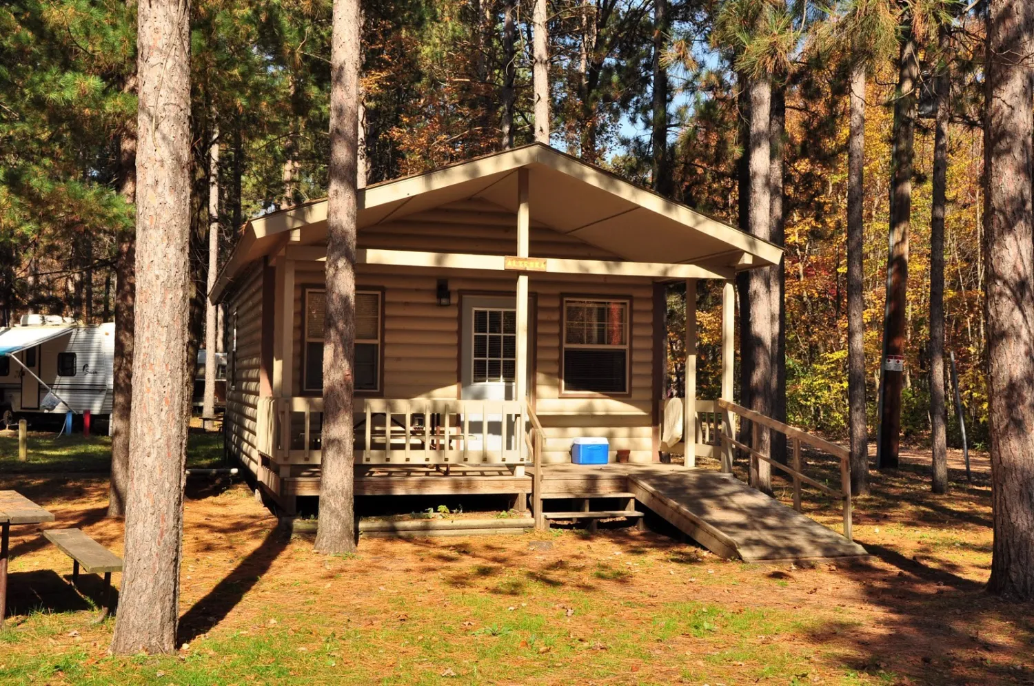 yukon-trails-rv-camping-resort-lyndon-station-ayadm