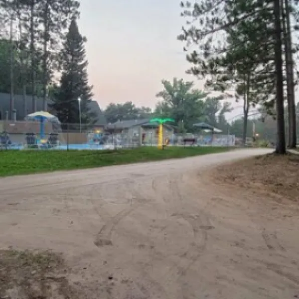 yukon-trails-rv-camping-resort-lyndon-station-s5ktl