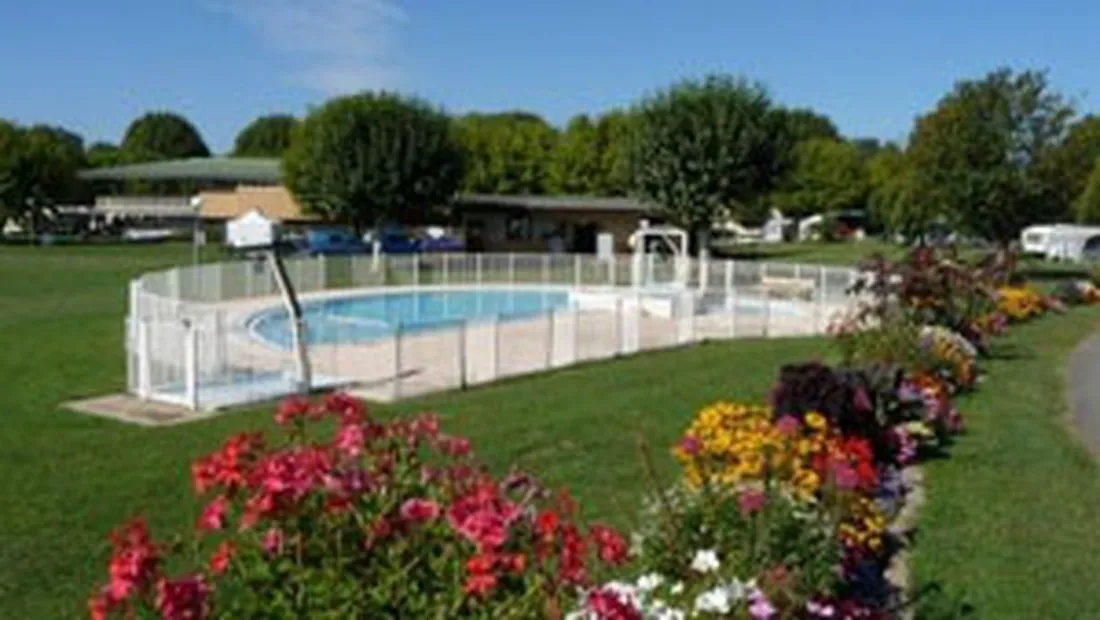 municipal-les-muriers-montmerle-sur-saone-kvfjm