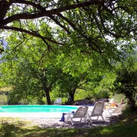 a-la-ferme-de-la-perriere-remuzat-igg3f