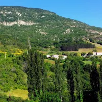 a-la-ferme-de-la-perriere-remuzat-sa8zv