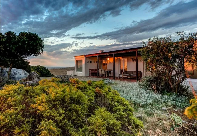 khwa-ttu-west-coast-road-yzerfontein-7iqdk